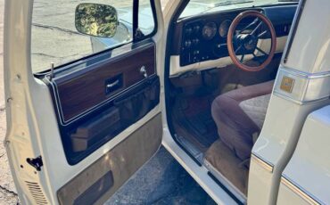 Chevy-c10-1975-white-6