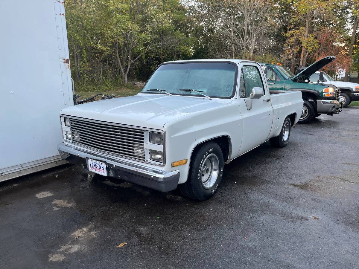 Chevy-c10-1983-1