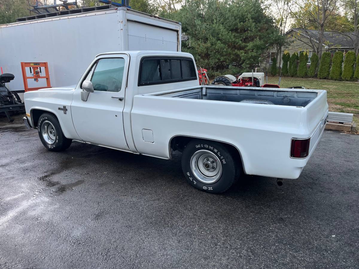 Chevy-c10-1983-3