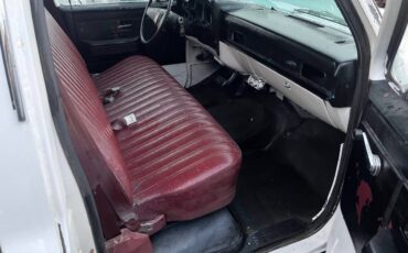 Chevy-c10-1983-7