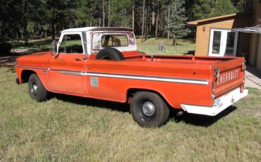 Chevy-c10-custom-1966-red-2