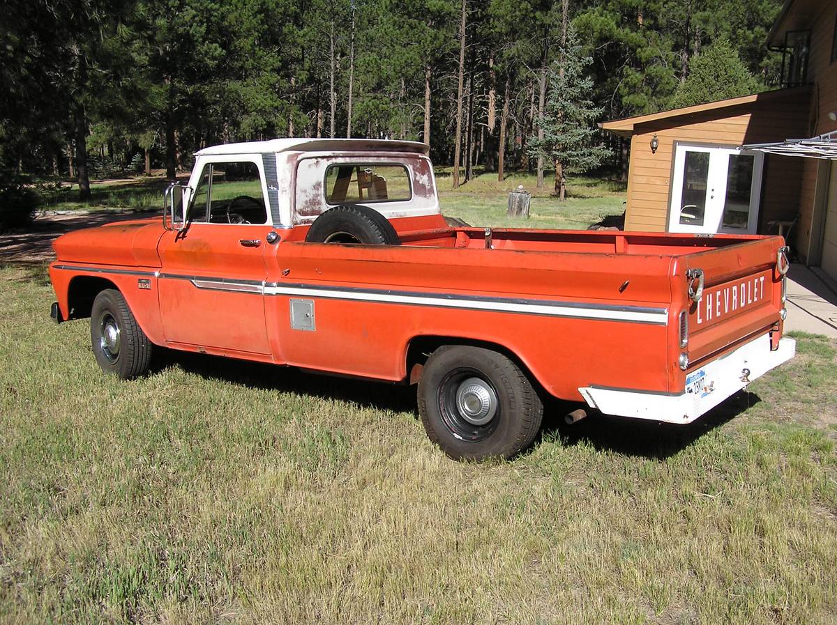 Chevy-c10-custom-1966-red-2
