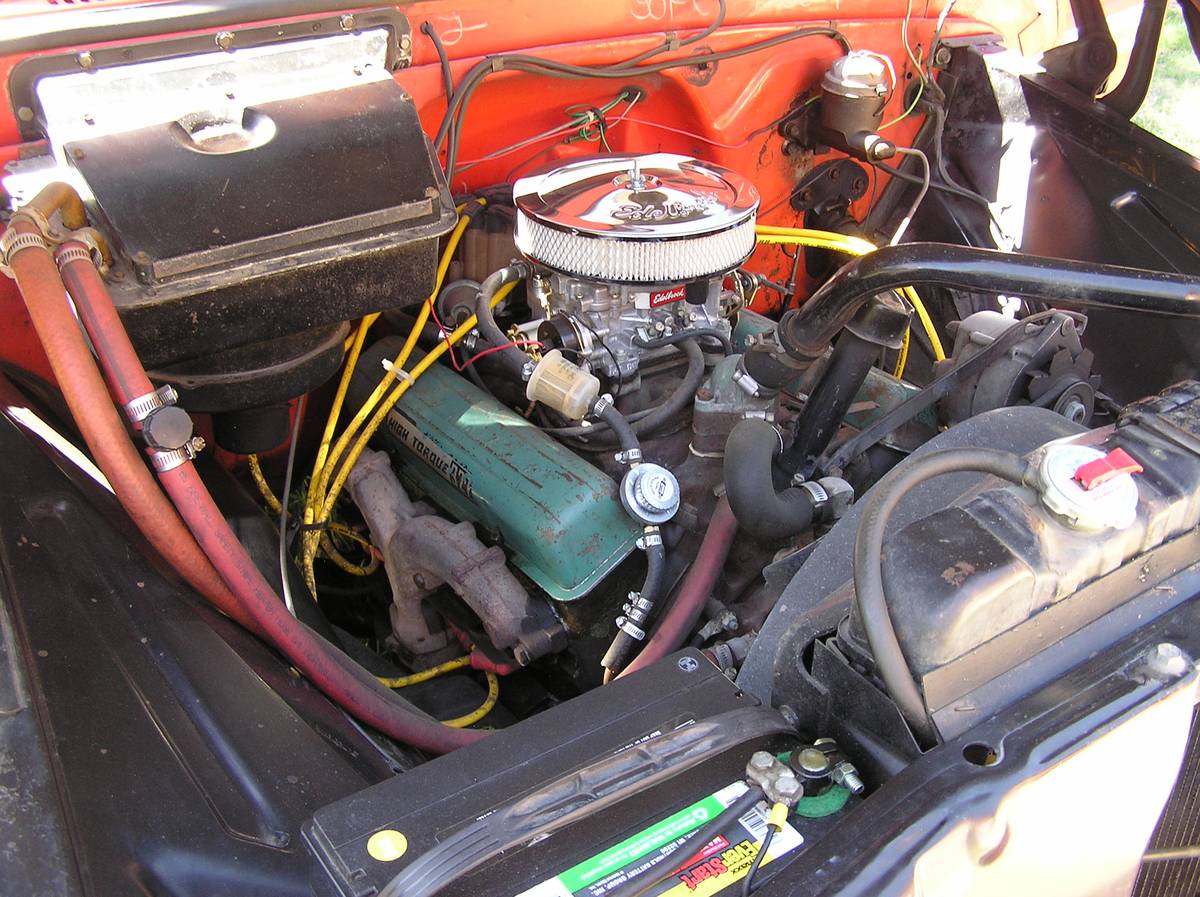 Chevy-c10-custom-1966-red-7