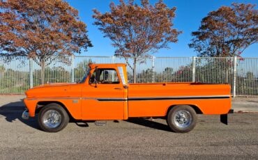 Chevy-c10-long-bed-truck-1966-orange