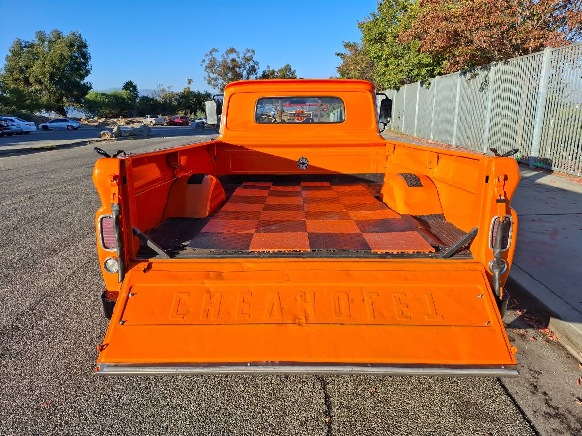 Chevy-c10-long-bed-truck-1966-orange-5