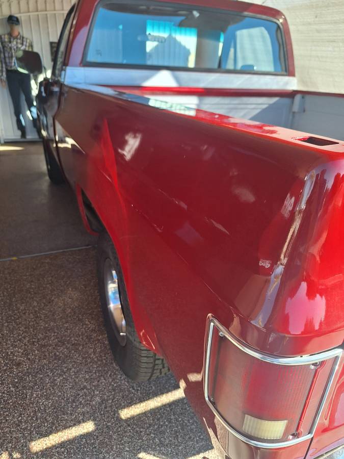 Chevy-c10-pickup-1974-red-17