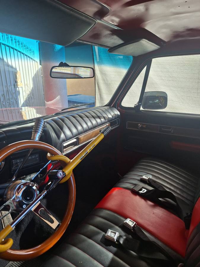 Chevy-c10-pickup-1974-red-23
