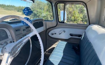 Chevy-c10-truck-1962-blue-13