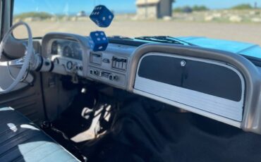 Chevy-c10-truck-1962-blue-14