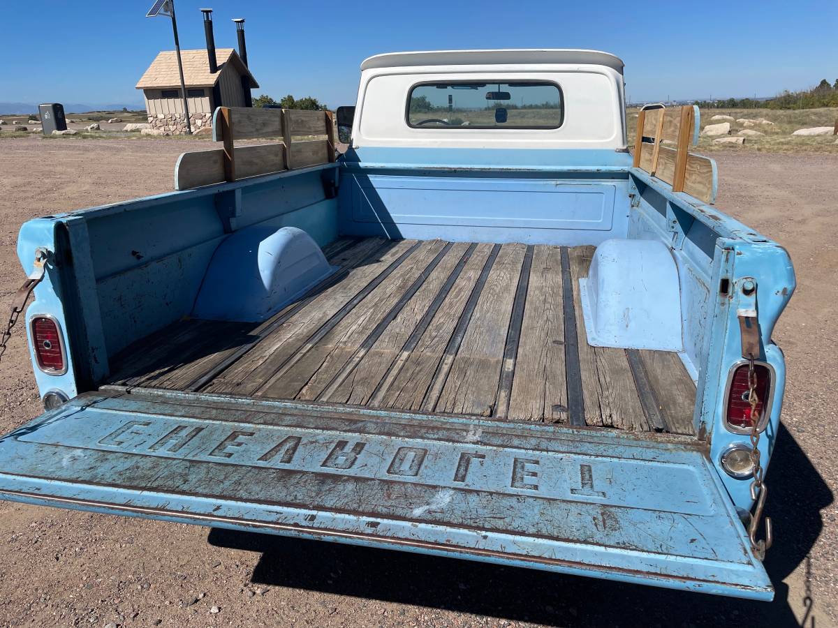 Chevy-c10-truck-1962-blue-18