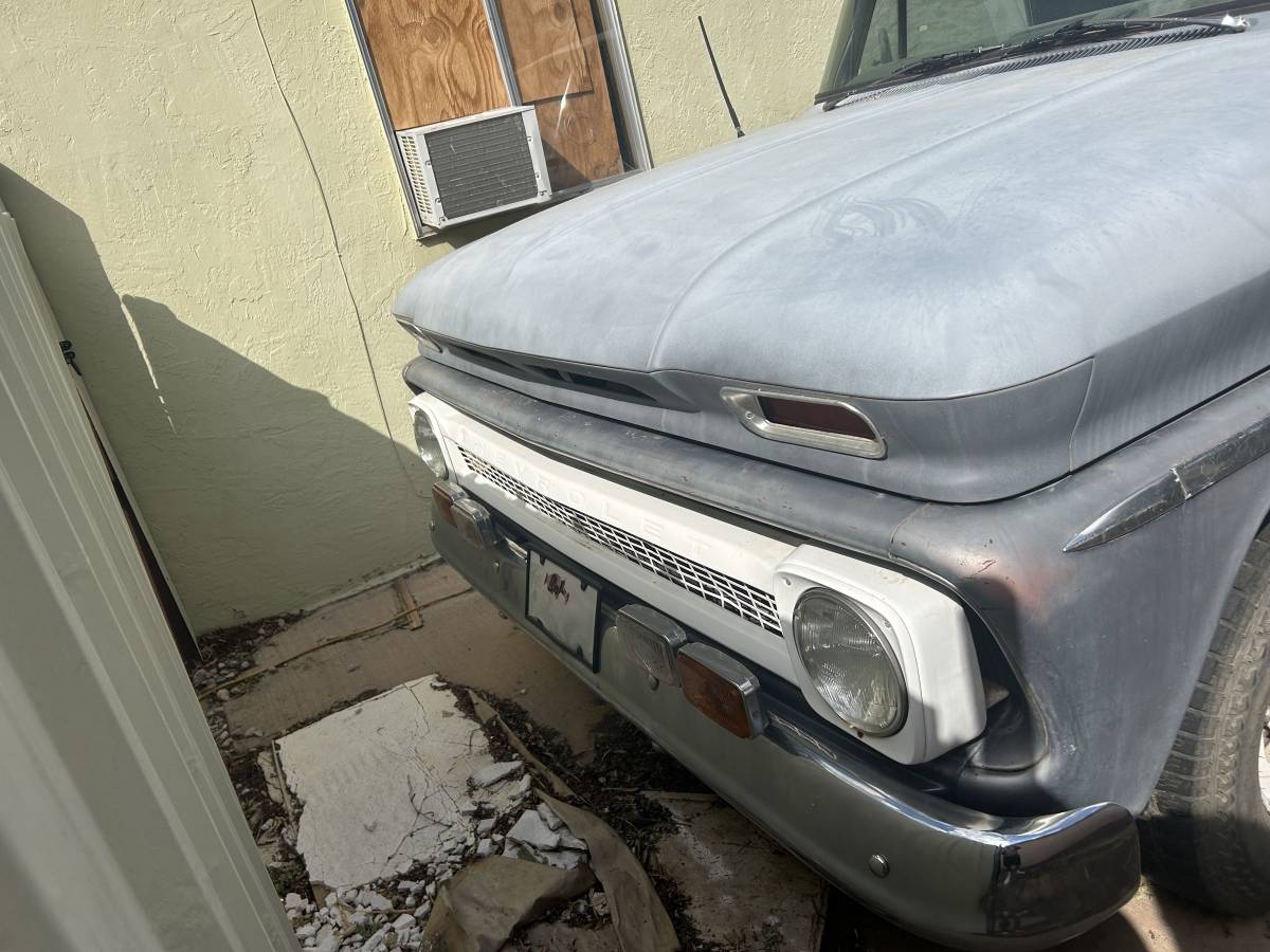 Chevy-c10-truck-1965-grey-2
