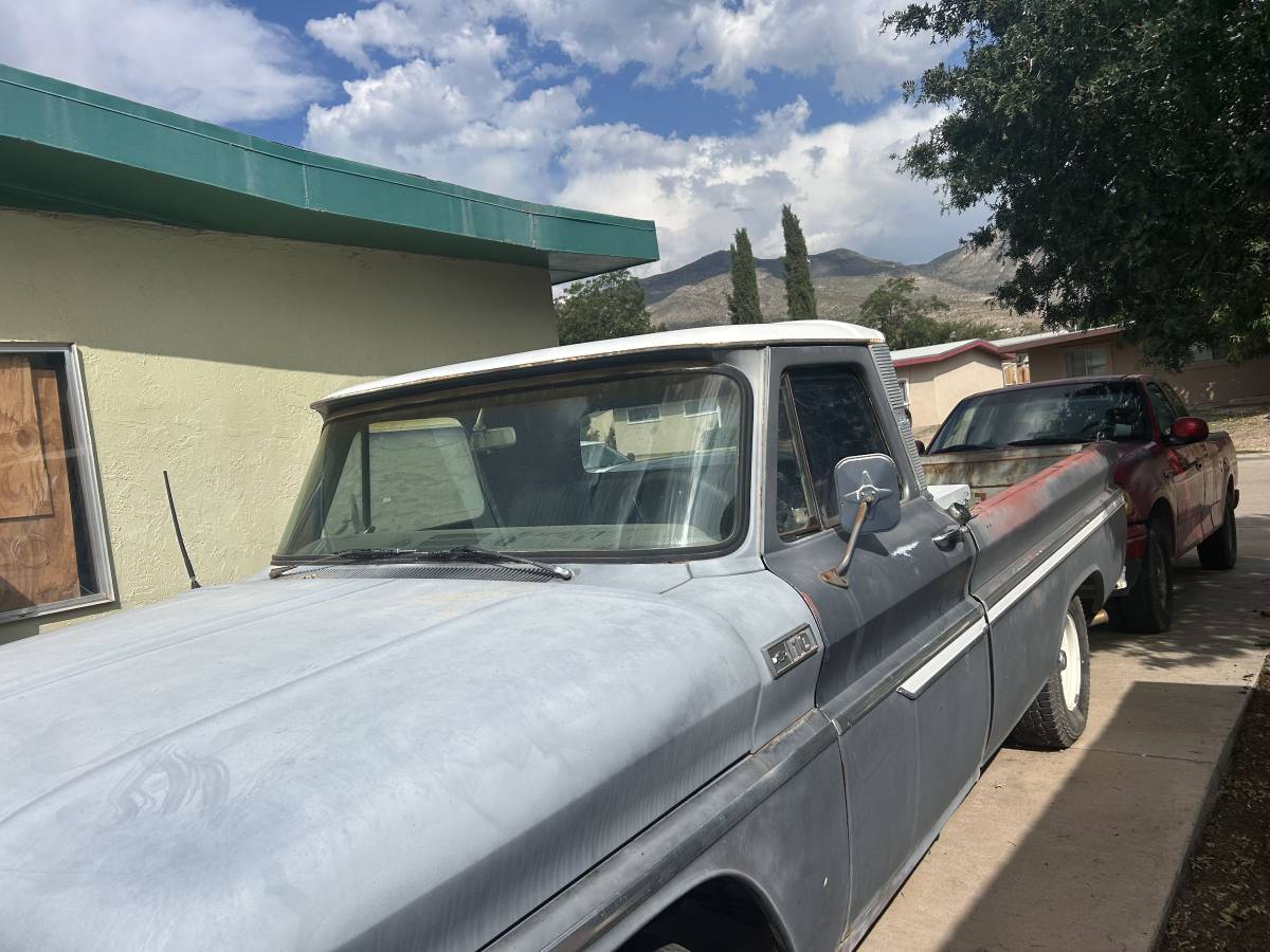 Chevy-c10-truck-1965-grey-4