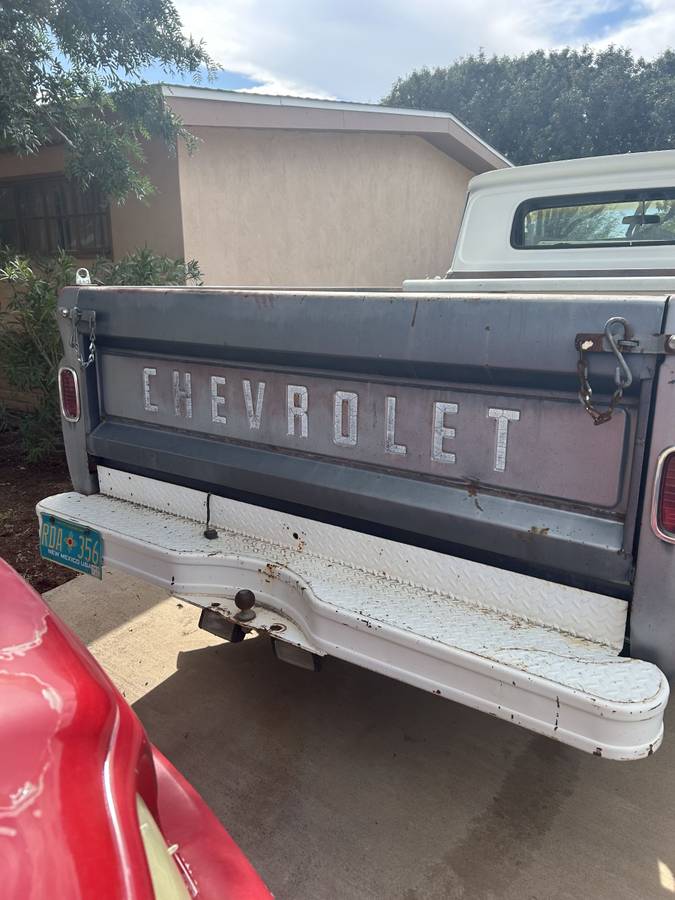 Chevy-c10-truck-1965-grey-7
