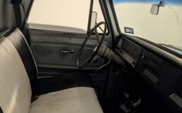 Chevy-c10-truck-1966-blue-3