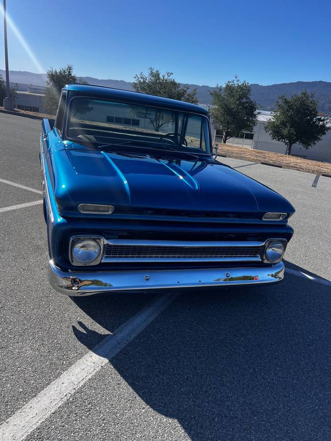 Chevy-c10-truck-1966-blue-8