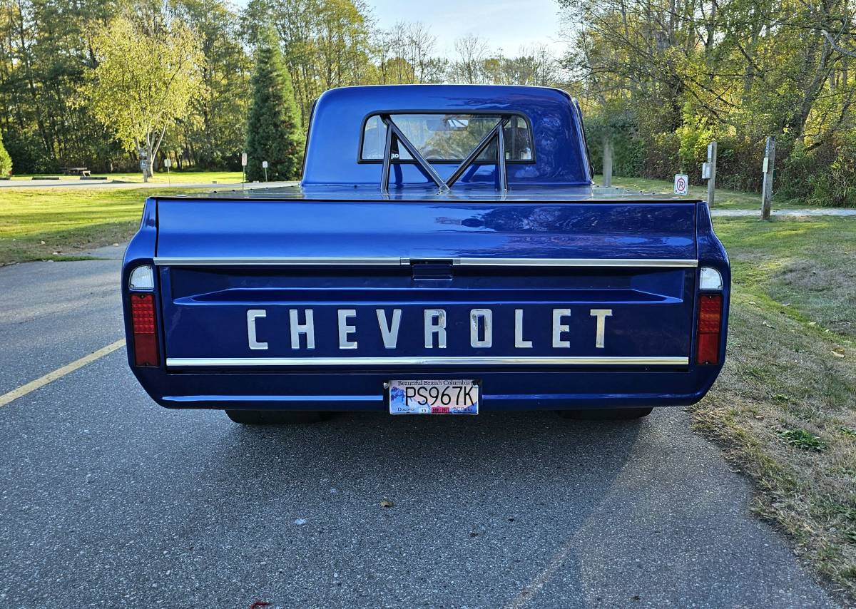 Chevy-c10-truck-1967-blue-13