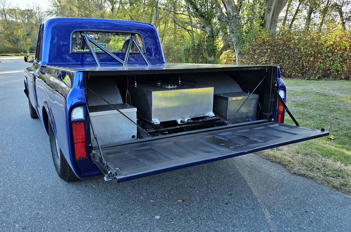 Chevy-c10-truck-1967-blue-14