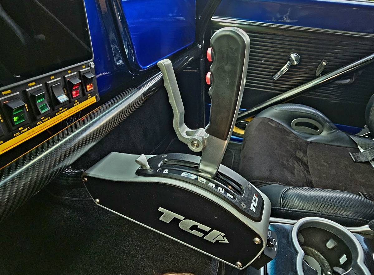 Chevy-c10-truck-1967-blue-17