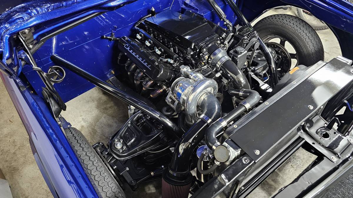 Chevy-c10-truck-1967-blue-18