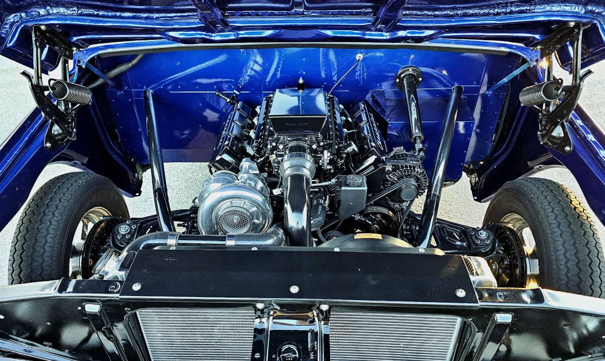 Chevy-c10-truck-1967-blue-3