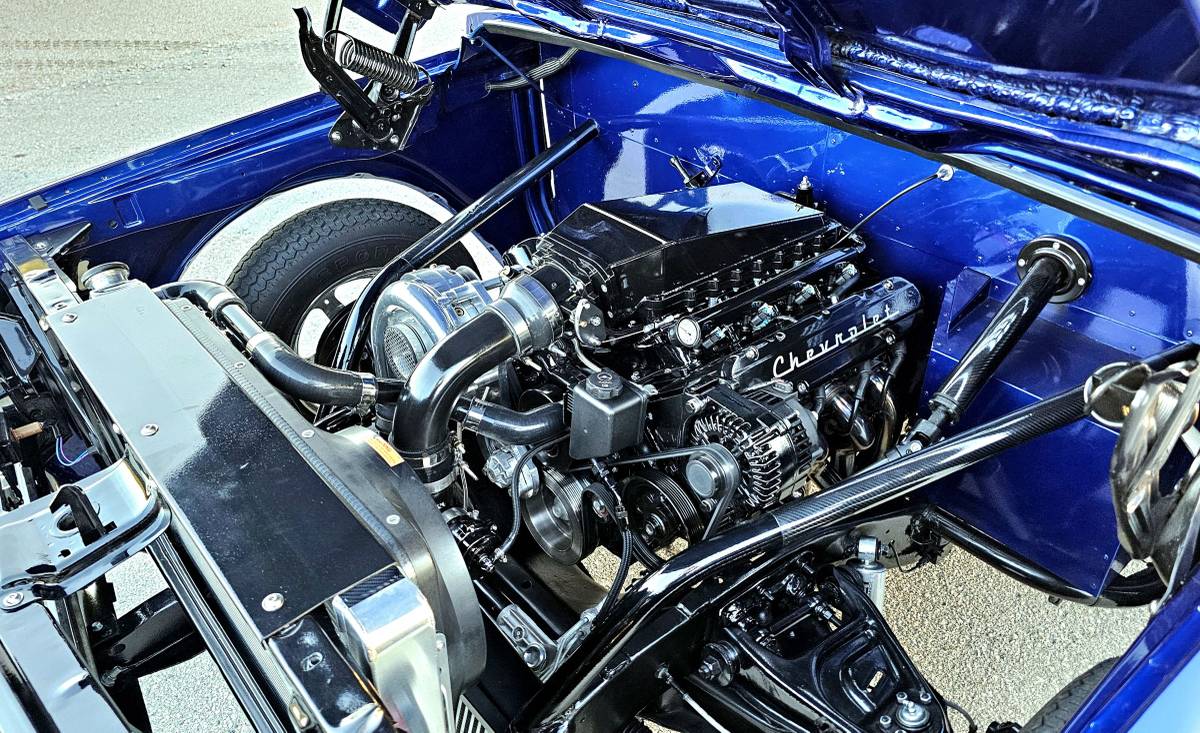 Chevy-c10-truck-1967-blue-4