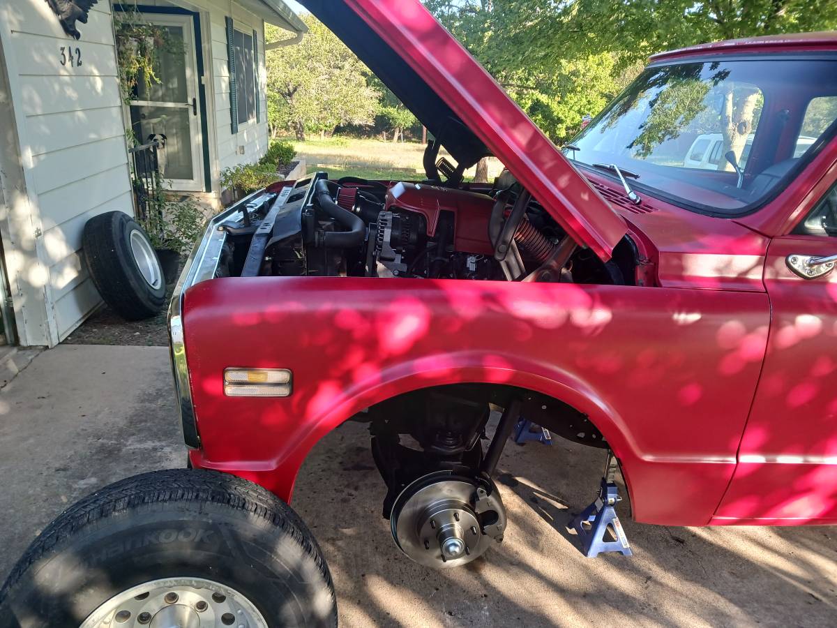 Chevy-c10-truck-1969-red-2