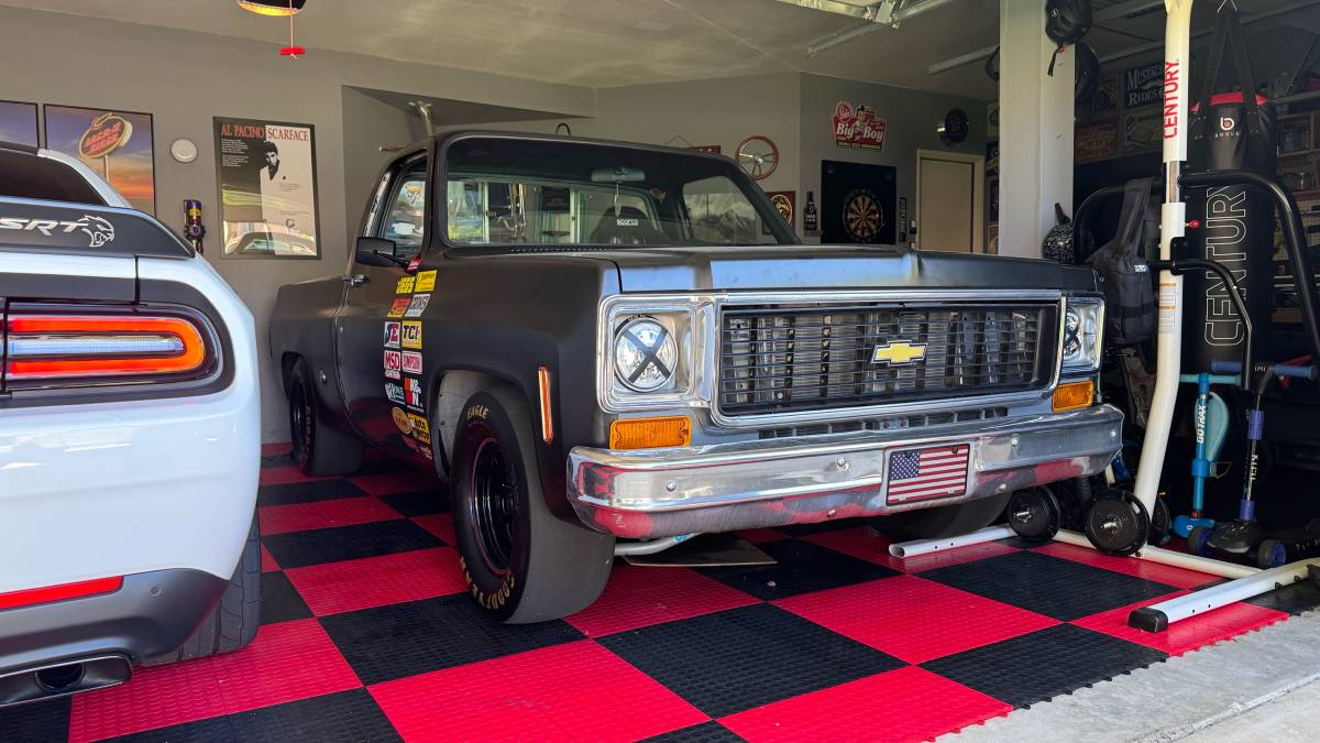 Chevy-c10-truck-1974-black-5