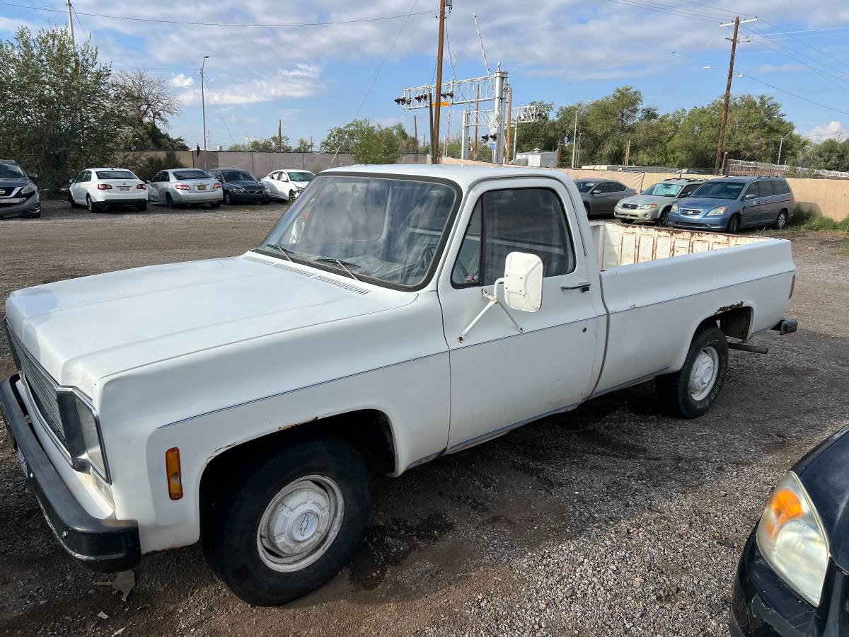Chevy-c10-truck-1975-5
