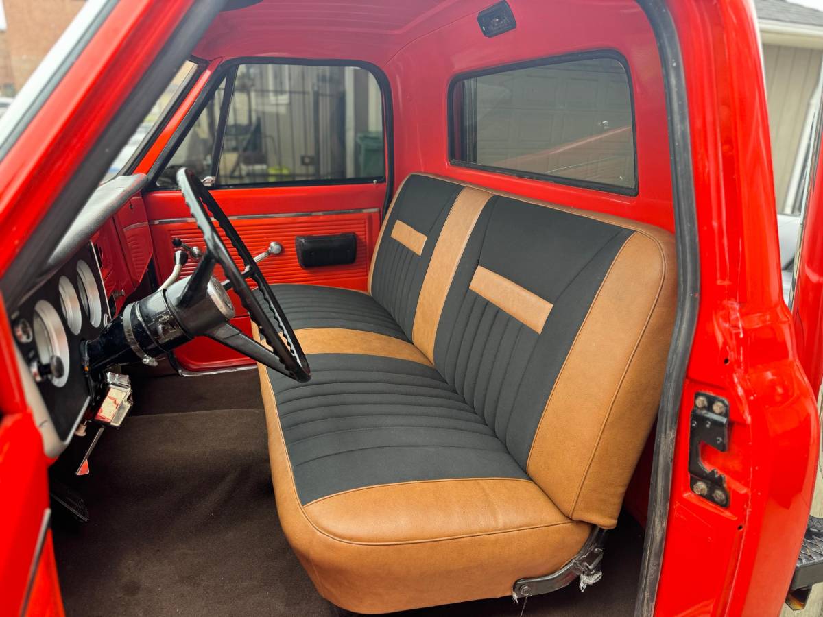 Chevy-c10-truck-1977-red-8
