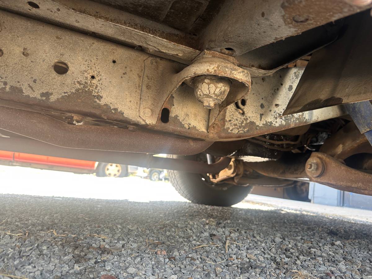 Chevy-c10-truck-1978-brown-16