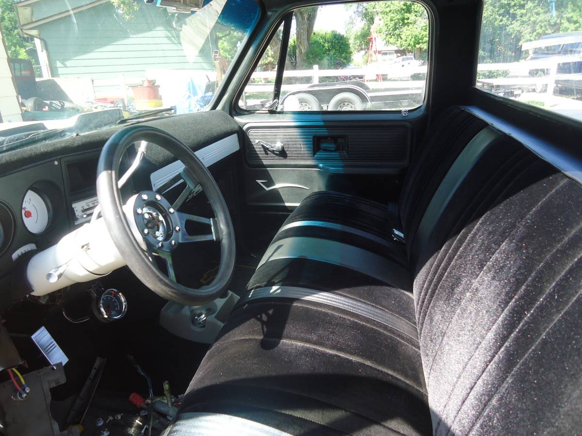 Chevy-c10-truck-1979-white-19