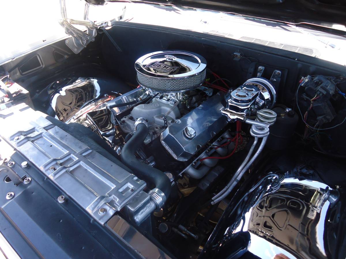 Chevy-c10-truck-1979-white-9