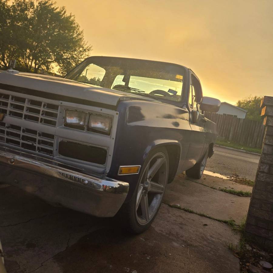 Chevy-c10-truck-1980-blue-1