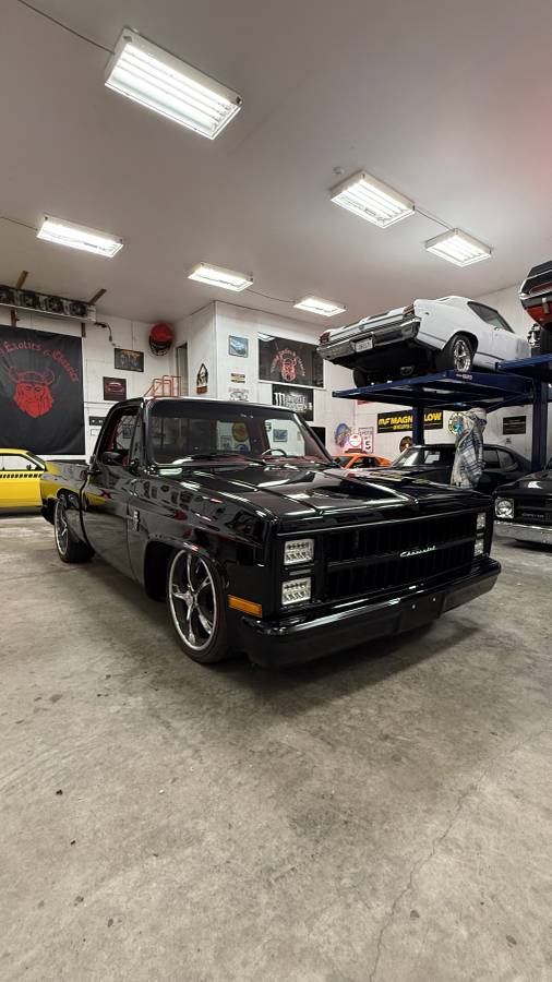 Chevy-c10-truck-1981-28