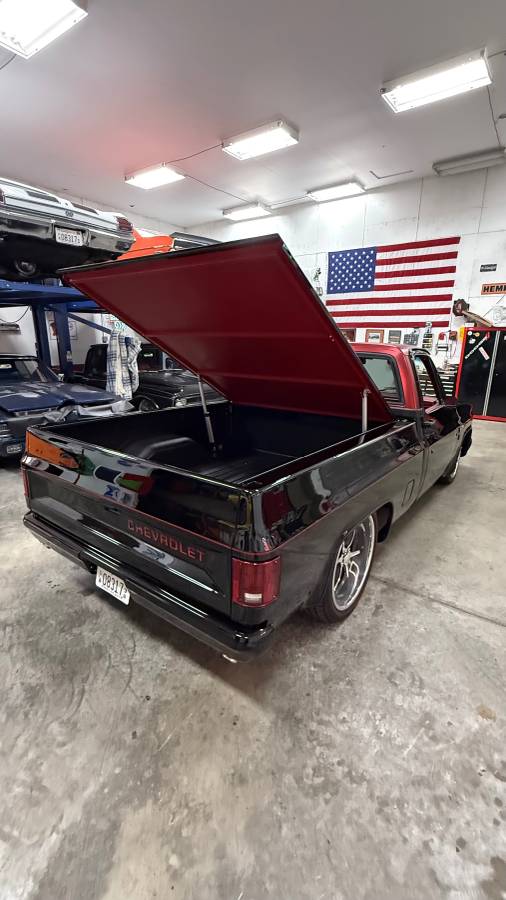 Chevy-c10-truck-1981-36