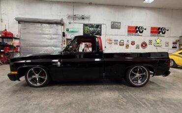 Chevy-c10-truck-1981-40
