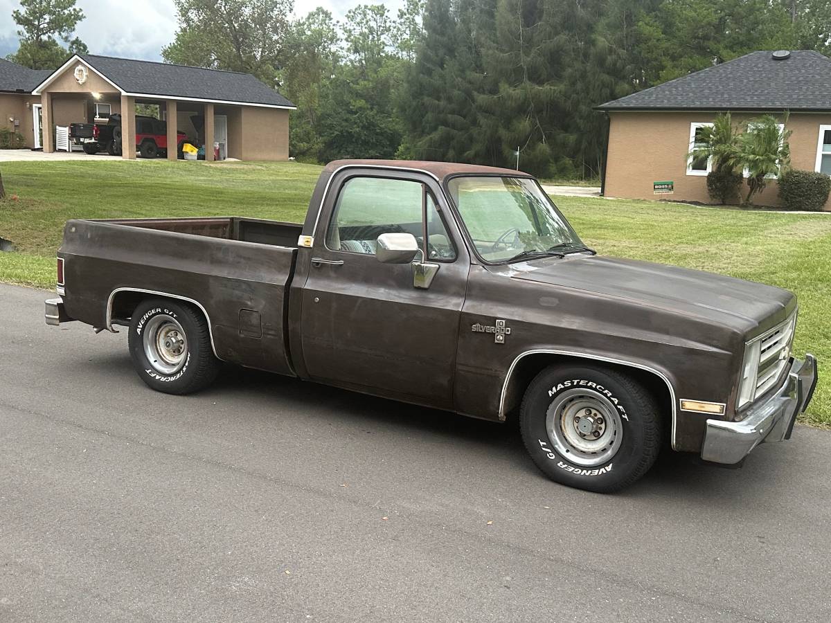 Chevy-c10-truck-1985