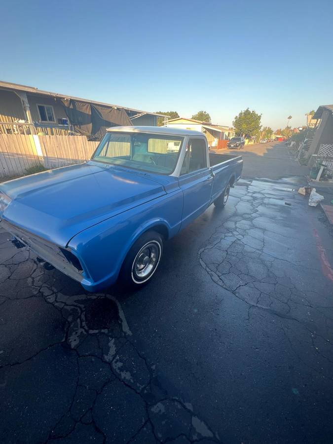 Chevy-c10-trucl-1967-blue-1