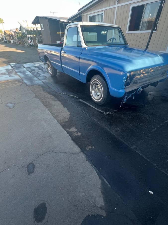 Chevy-c10-trucl-1967-blue-12
