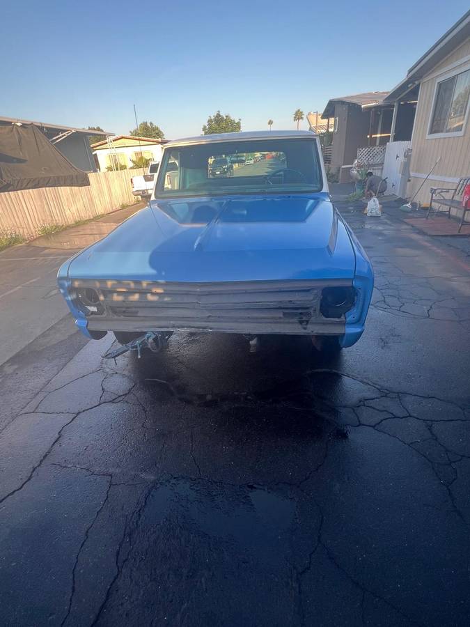 Chevy-c10-trucl-1967-blue-13