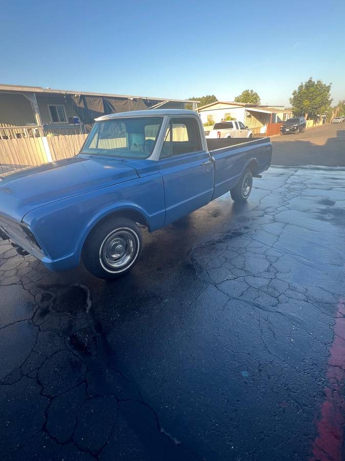 Chevy-c10-trucl-1967-blue-16