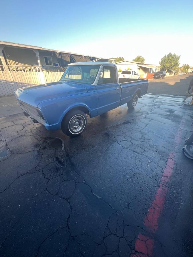 Chevy-c10-trucl-1967-blue-6