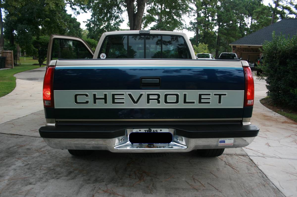Chevy-c1500-1991-brown-2