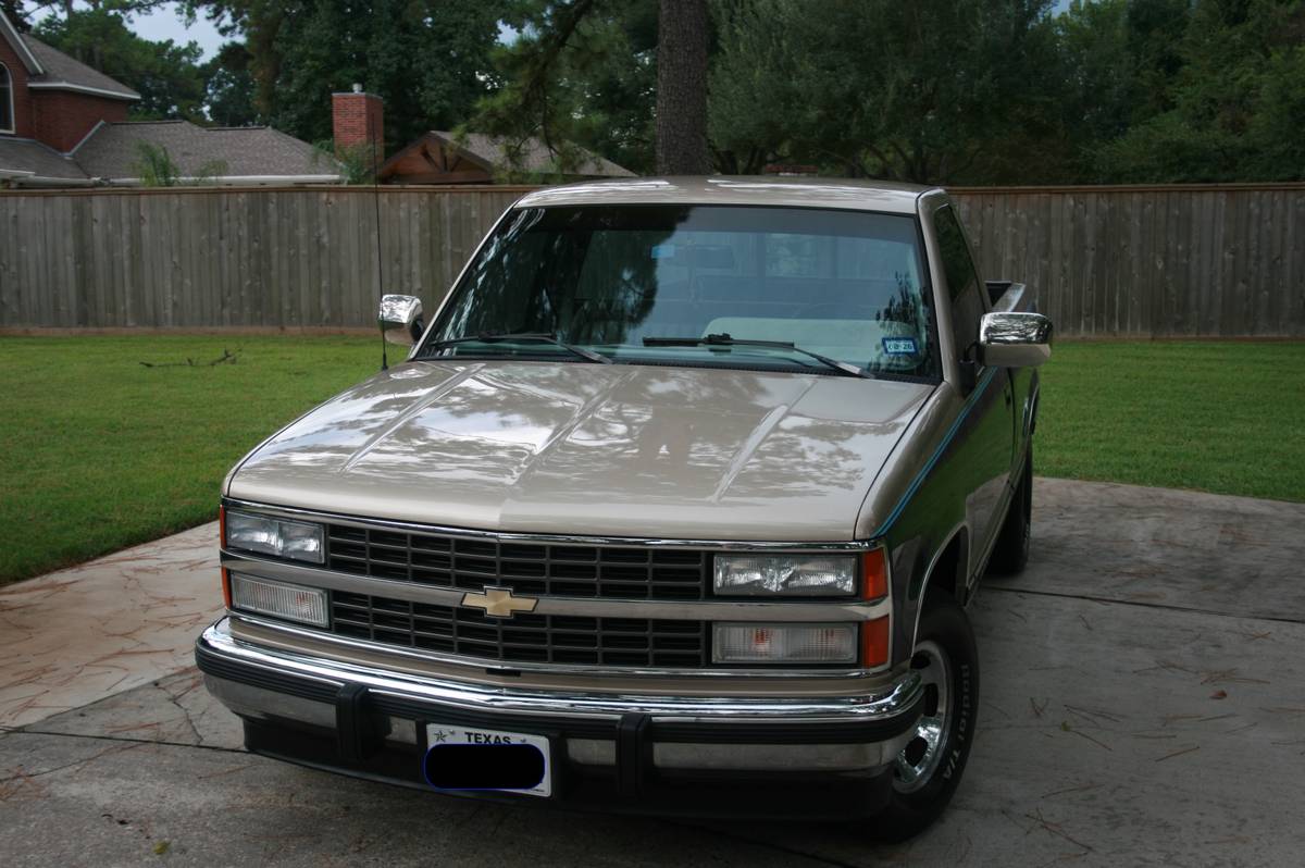 Chevy-c1500-1991-brown-4