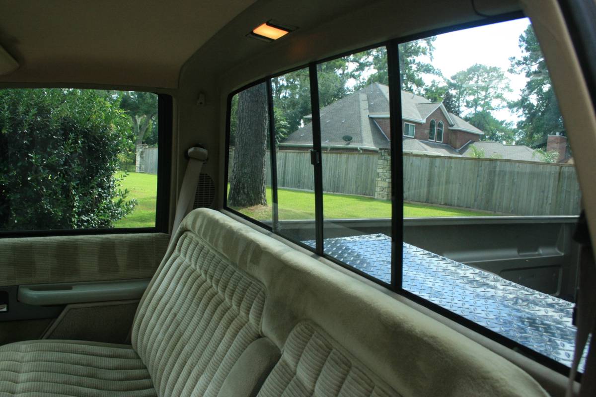 Chevy-c1500-1991-brown-8