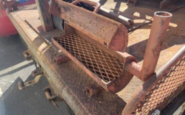 Chevy-c20-1965-brown-8