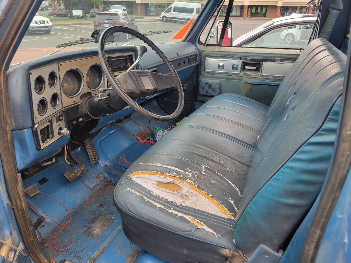 Chevy-c20-1980-blue-3