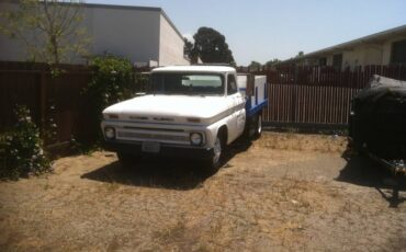 Chevy-c30-1965-white-1