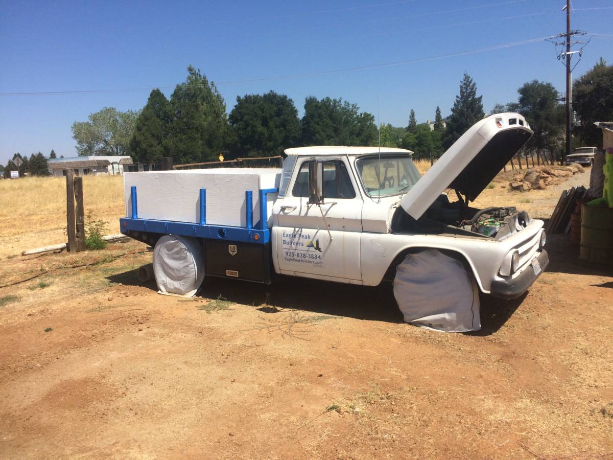 Chevy-c30-1965-white