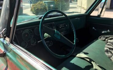Chevy-c30-1967-green-3